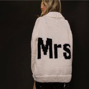 GOGO Mrs. Sweater